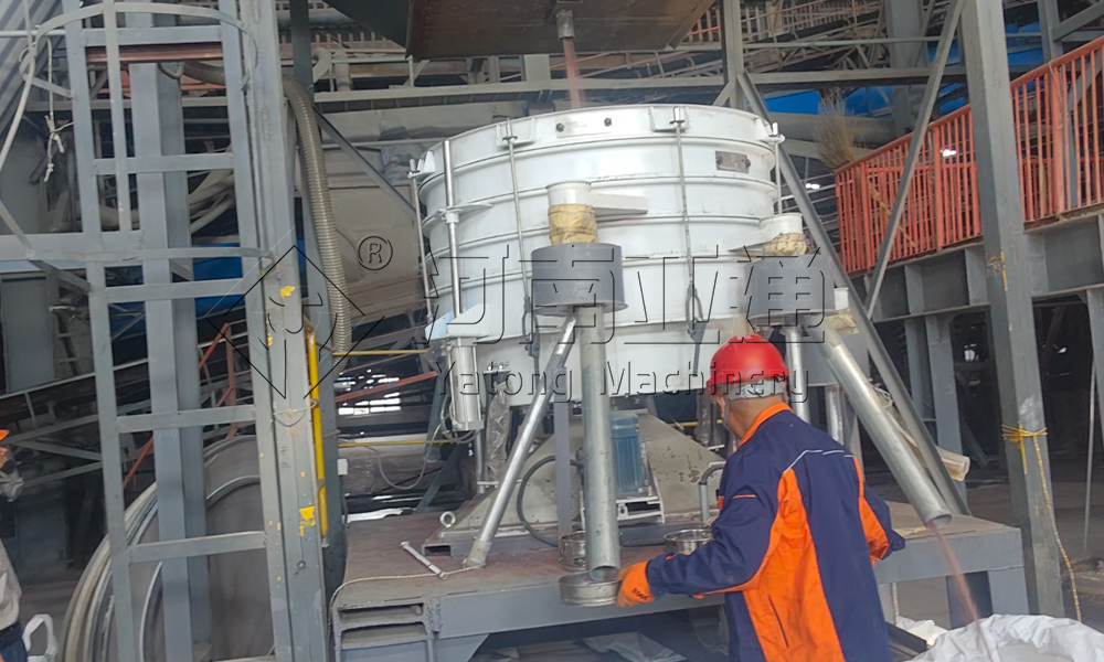 圆形摇摆筛超细砂筛分现场