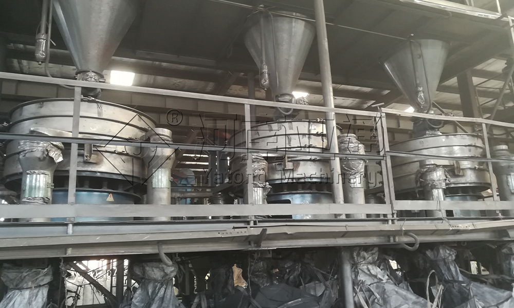 旋振筛石墨筛分现场